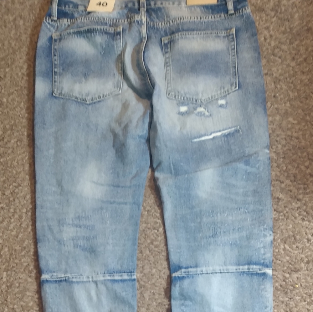 Jeans - Picture 2 of 10